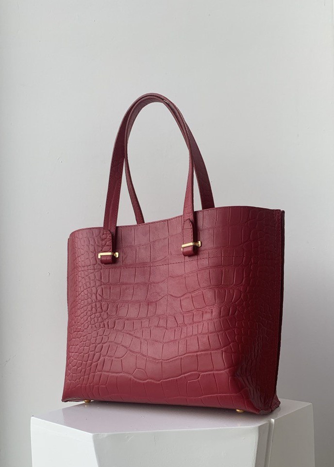 Gigi’s signature Tote bag 3D